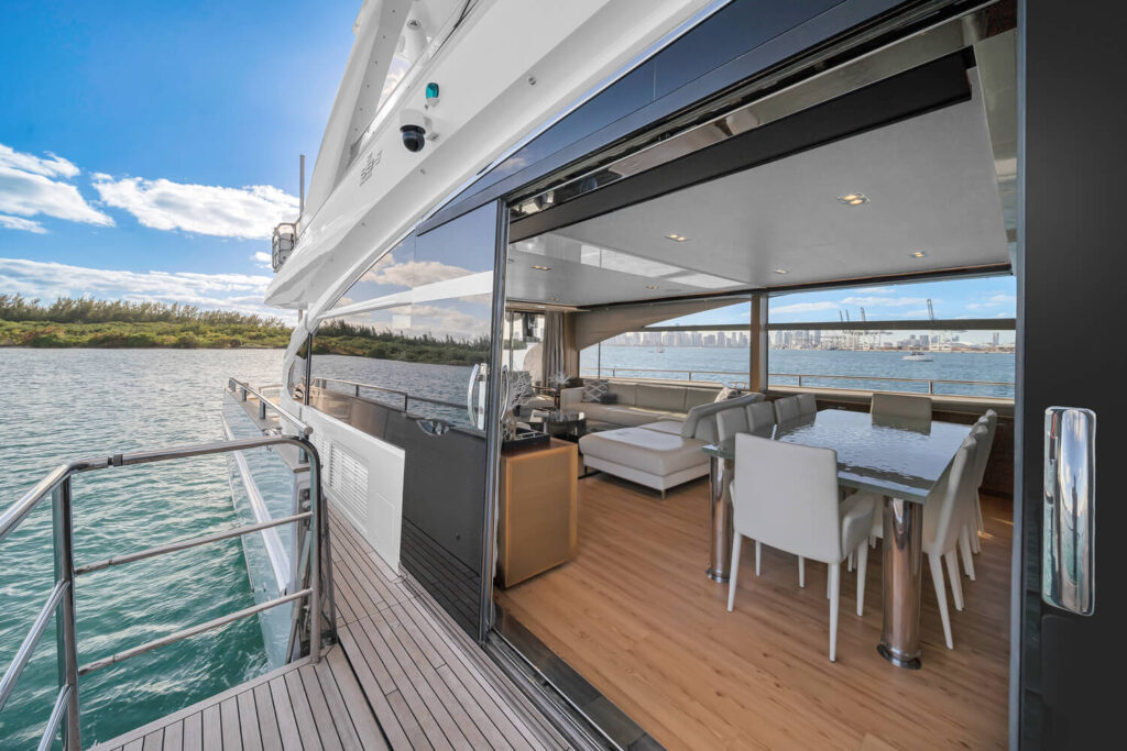 88’ Princess (Miami Beach Marina) Yacht