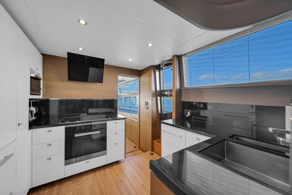 88’ Princess (Miami Beach Marina) Yacht