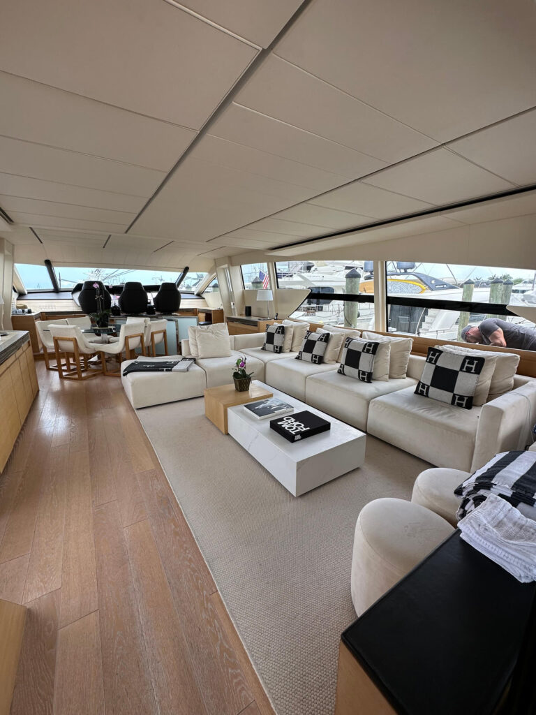92 PERSHING Yacht