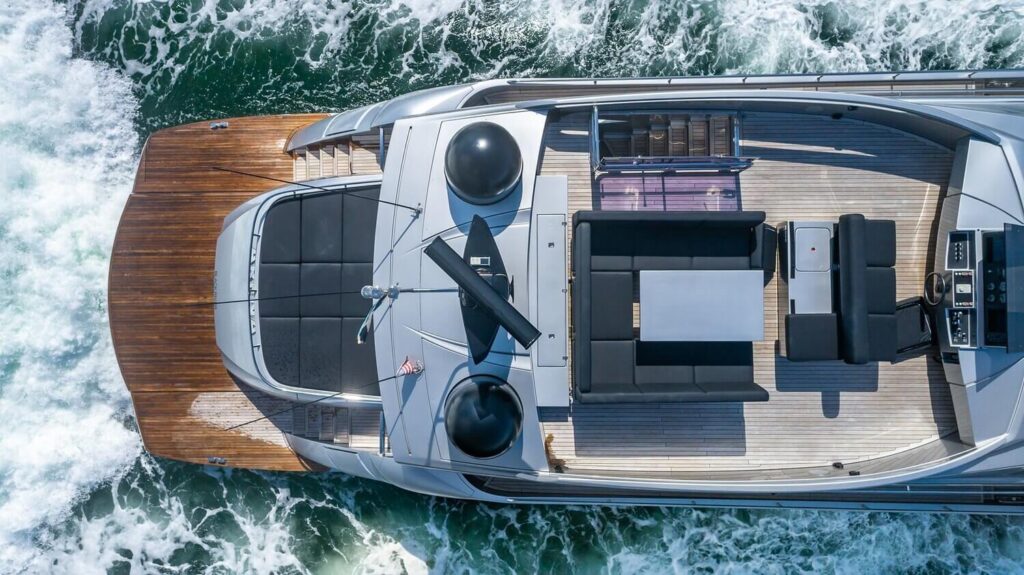 92 PERSHING Yacht