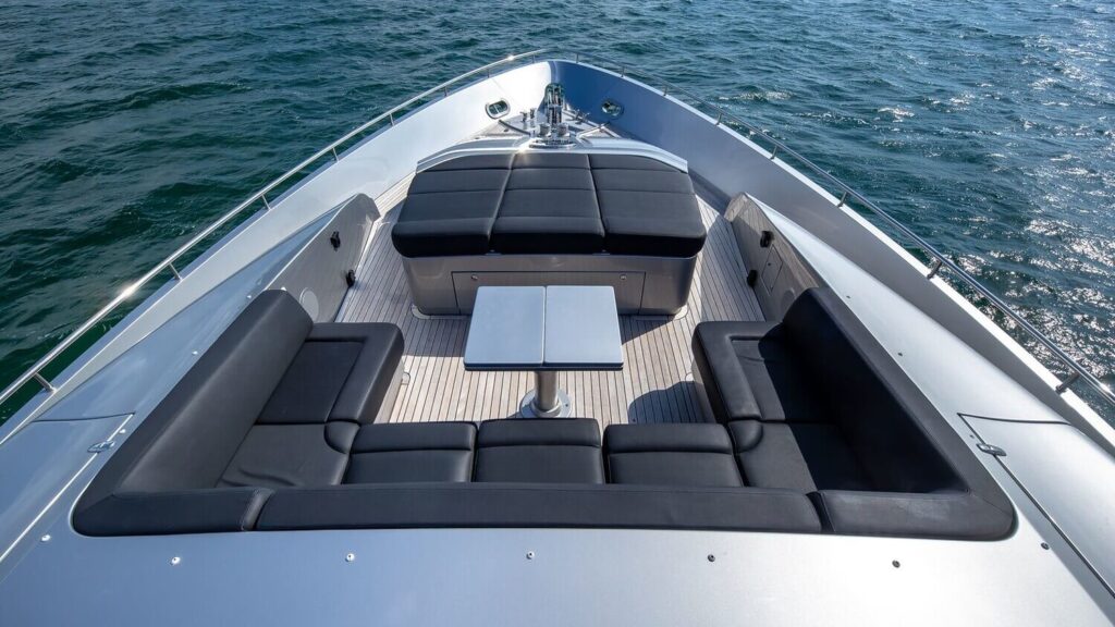 92 PERSHING Yacht